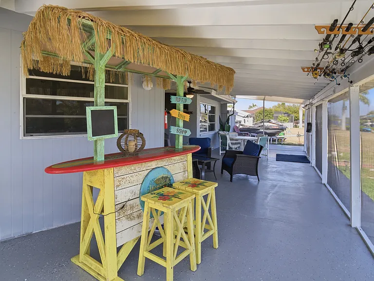 5190 Latham Ter — Photo 24