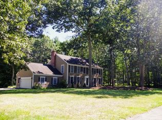 7 Wagon Rd, Walpole, MA 02081