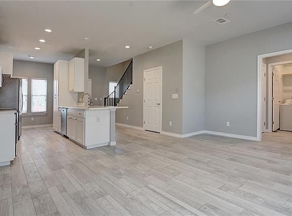 5th image of 969 W State Highway 71 Unit 6101