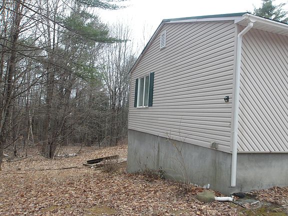 4th image of 458 West Road