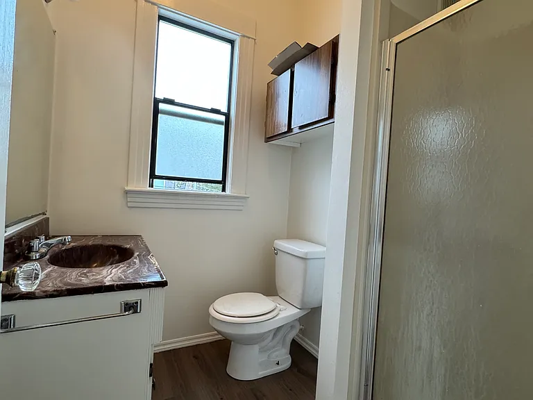 156 11th Ave #4 — Photo 3
