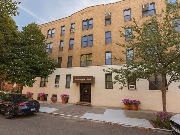 293 Dahlgren Pl APT 2B, Brooklyn, NY 11228