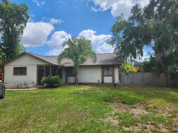 201 N Hart Rd, Geneva, FL 32732