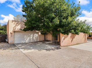6952 Golden Mesa, Santa Fe, NM 87507