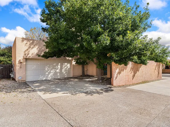 6952 Golden Mesa, Santa Fe, NM 87507