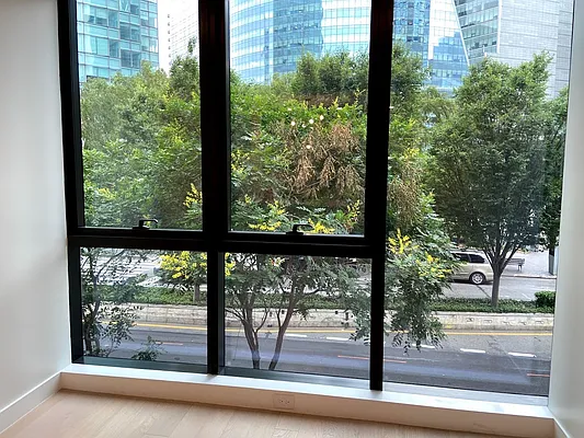 Rented by Nooklyn NYC LLC | media 22