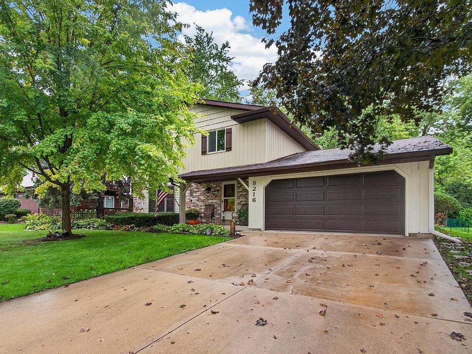 1st image of 8216 48th AVENUE