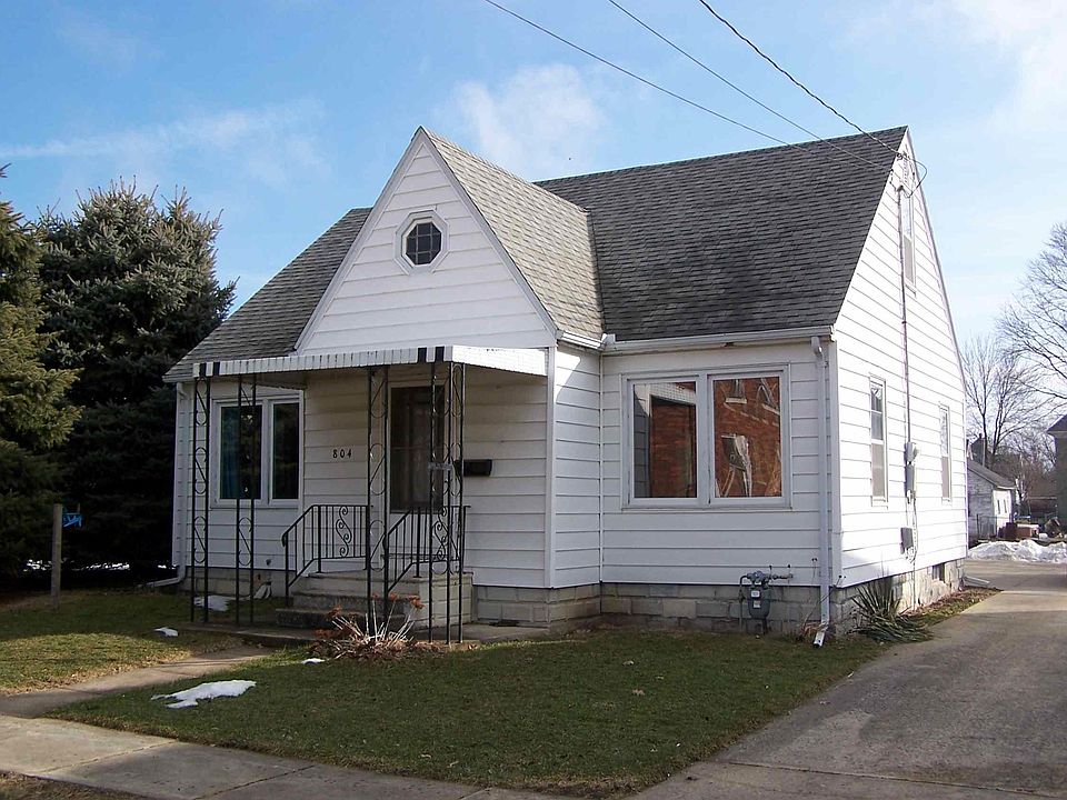 1st image of 804 7th St