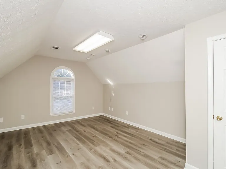 37 Winter Park Ln — Photo 15