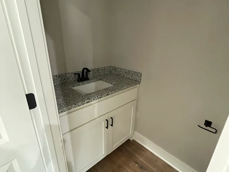 117 Idell Dr — Photo 8
