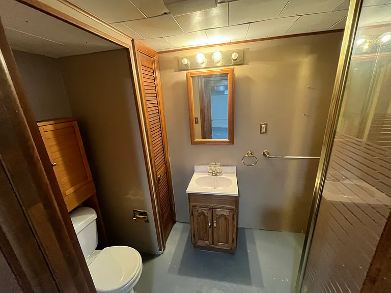 full bath in basement