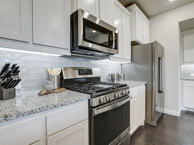 1317 Pebblebrook Dr — Photo 43