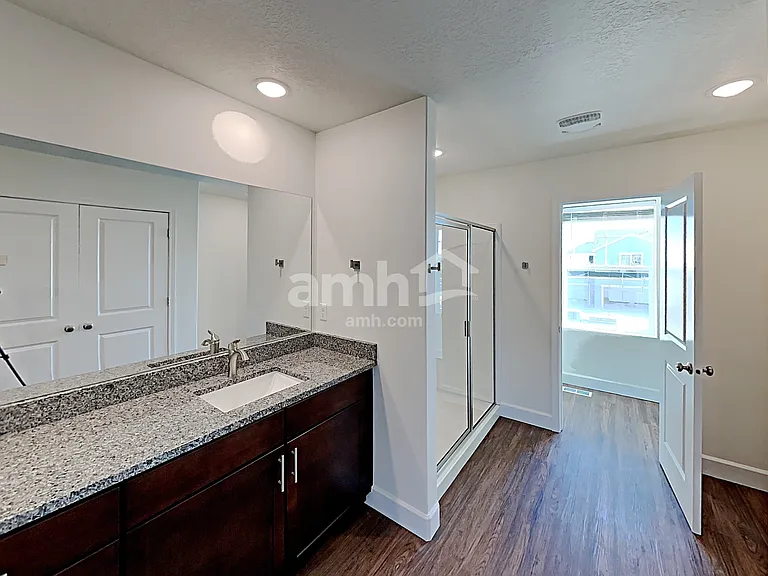 291 N Gibbons Ln — Photo 17