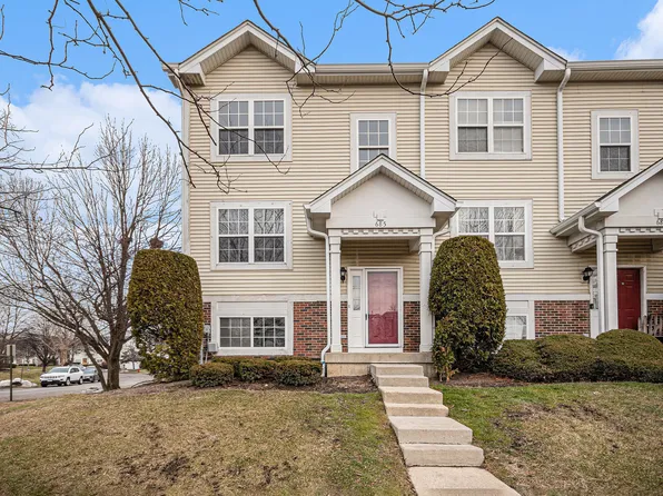 685 Holiday Ln, Hainesville, IL 60073