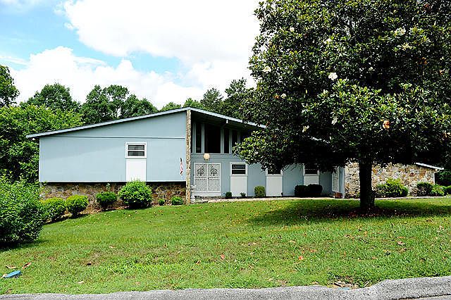 1st image of 682 Bluebird Cir