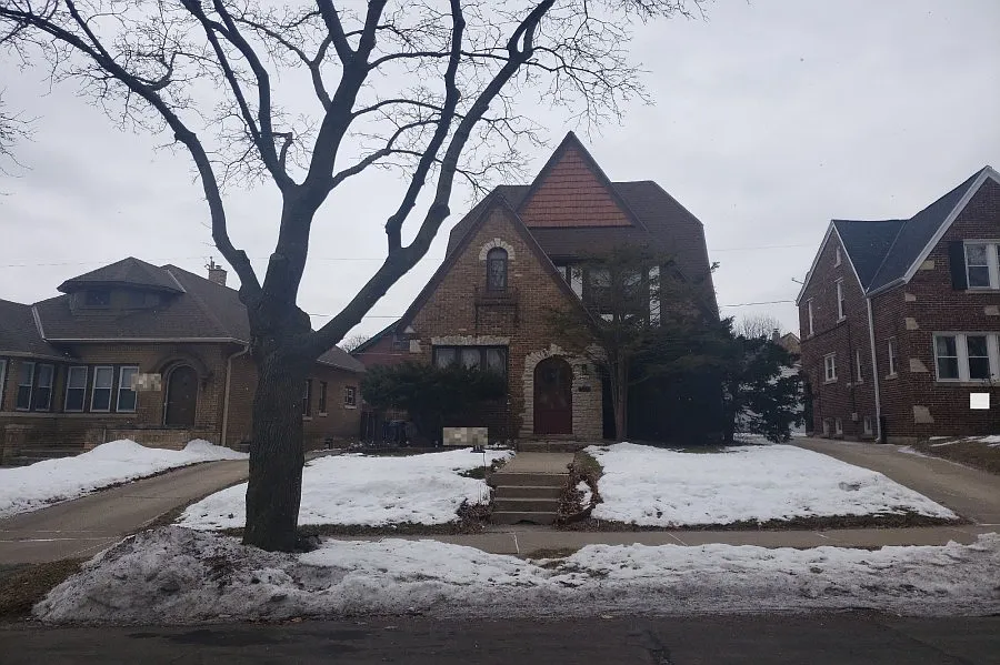 2357 N 54th St photo 1