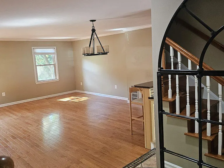 10218 Arizona Cir #16 — Photo 12