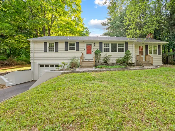80 Murlyn Road, Hamden, CT 06518