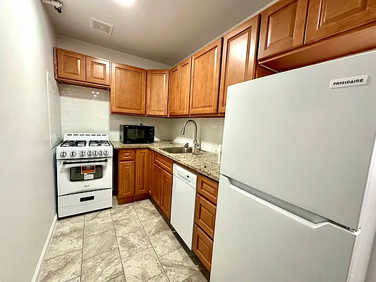 Rented by Corcoran | media 2