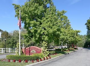 382 Cambridge Dr, Ramsey, NJ 07446