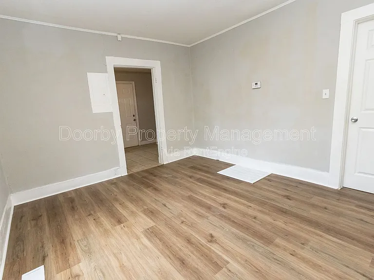 2417 13th Ave — Photo 5