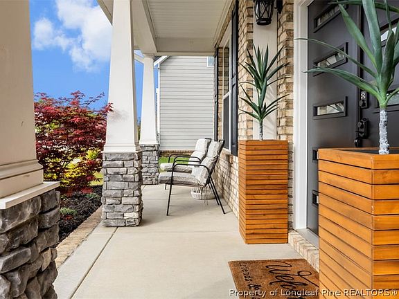 5th image of 2914 Cragburn Pl