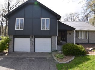 402 Canyon Dr, Carrollton, MO 64633