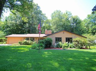 119 Farm Brook Dr, Rochester, NY 14625