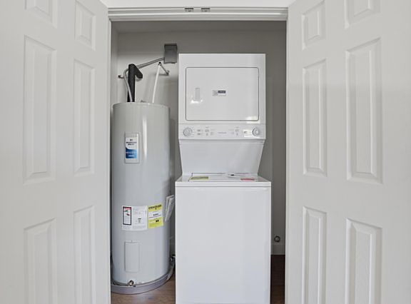 4th image of 200 E Jura Cir #4