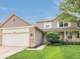 901 Hobson Dr, Buffalo Grove, IL
