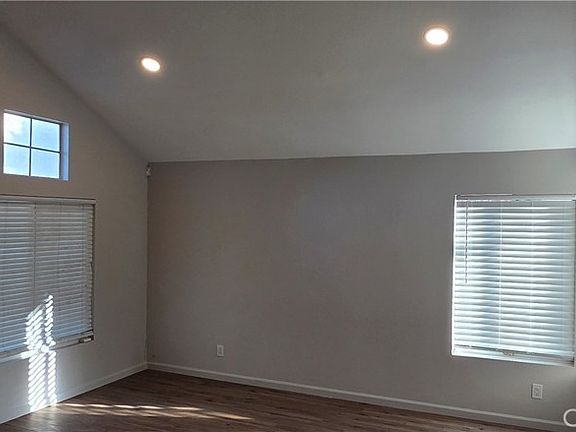 4th image of 1846 E Milling St