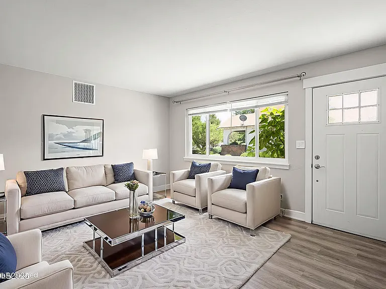 1227 Gordon Ave #A — Photo 6