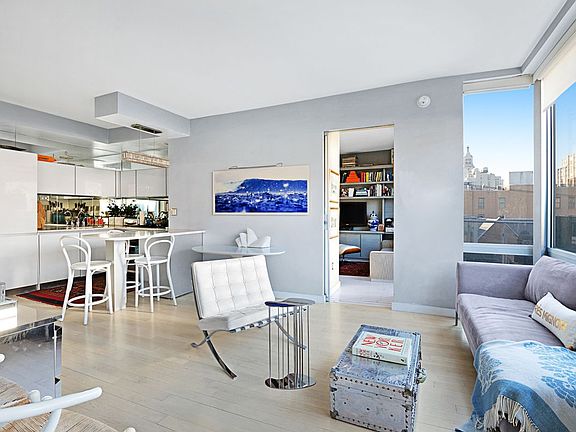 5th image of 421 E 13th St #7C