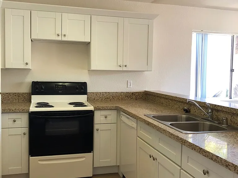 592 Ammunition Rd — Photo 5