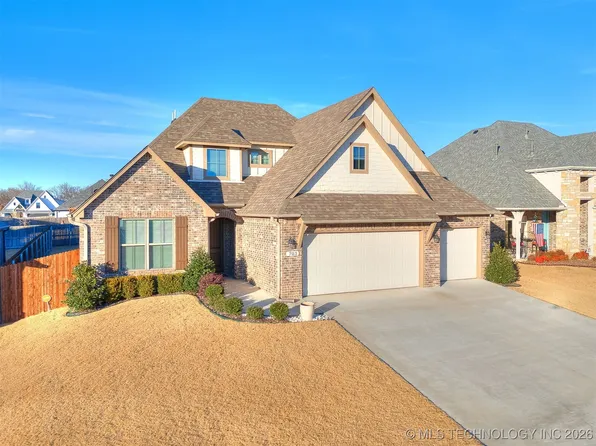 703 E 126th St S, Jenks, OK 74037