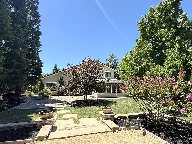 1040 Hill Meadow Pl — Photo 48