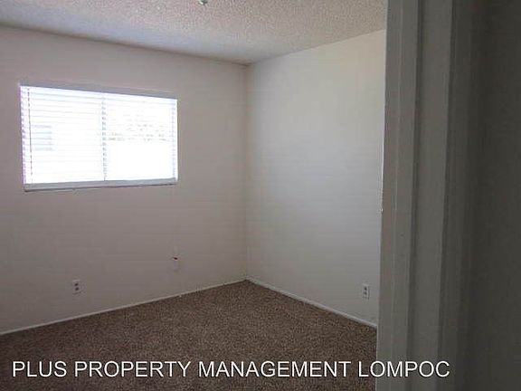 5th image of 304 E Airport Ave #A