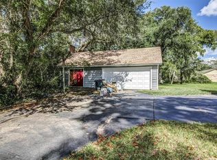 3 Chipmunk Ct, Lake Jackson, TX 77566