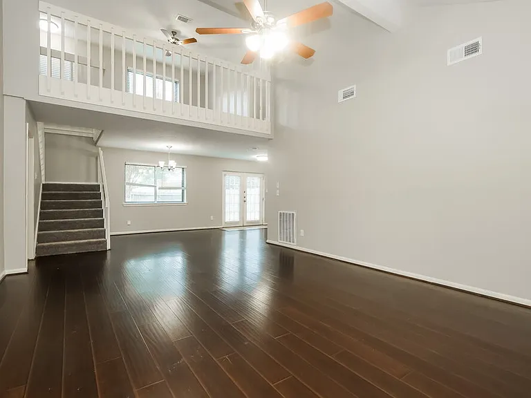 10015 Waving Fields Dr — Photo 4