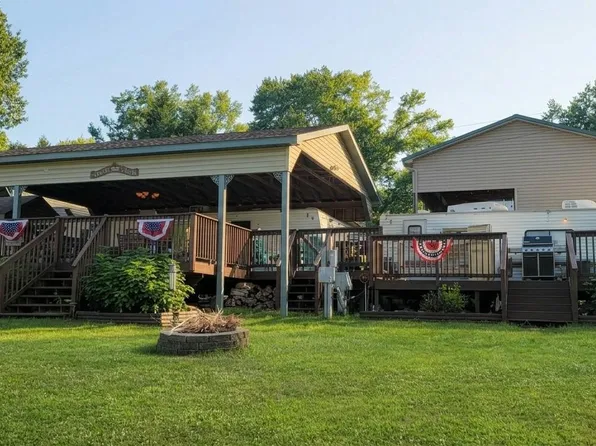 3&4 Boo Blvd, Falling Waters, WV 25419