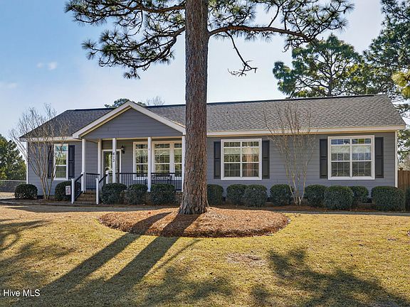 2nd image of 613 Long Leaf Acres Drive