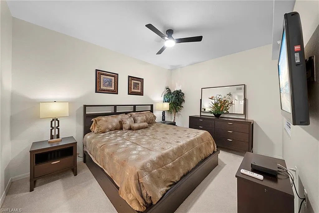 2 bed, 2.0 bath, 1232 sqft, $5,500 — Photo 4