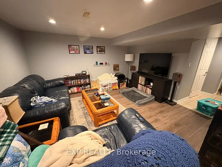 7B Clarendon Ave — Photo 24