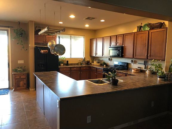 4th image of 1169 W Stephanie Ln