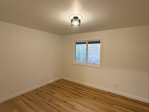 5th image of 730 E Shore Dr APT 2