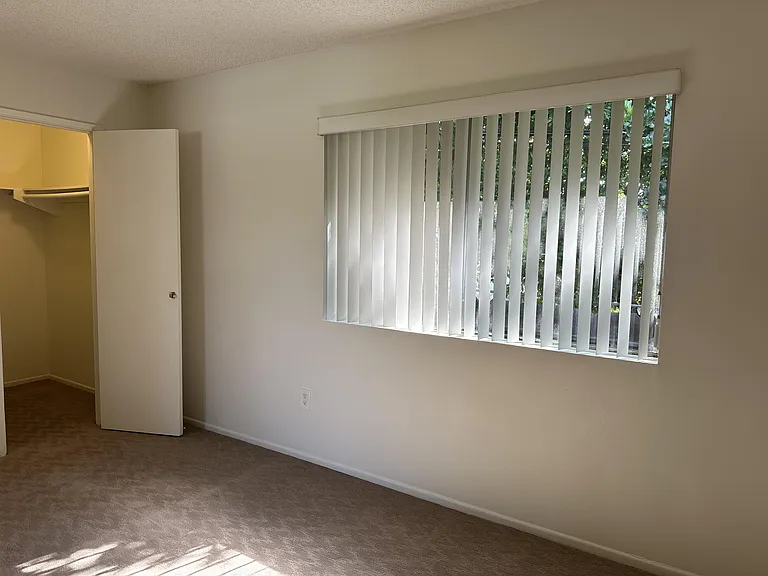 160 N Fonda St #2 — Photo 5