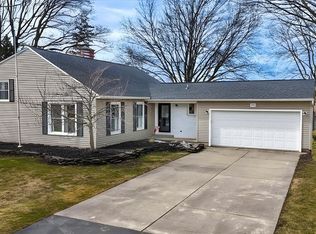 5904 Hoover Rd, Sanborn, NY 14132