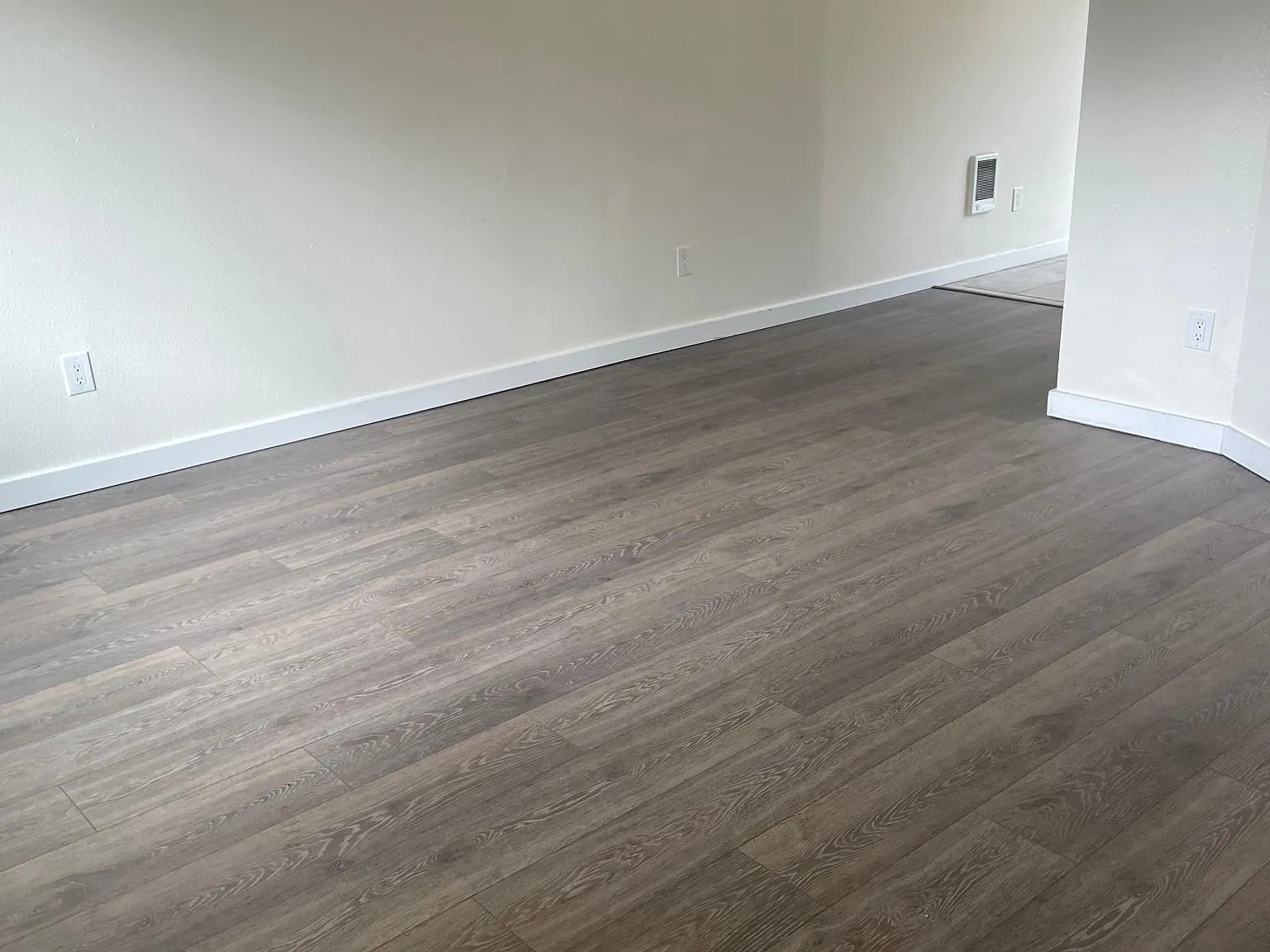 2 bed, 1.5 bath, 1000 sqft, $1,495 — Photo 1