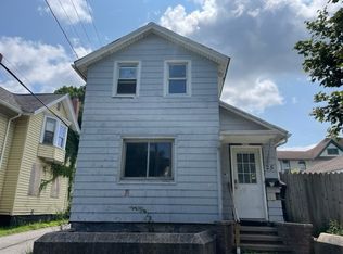 25 Lorimer St, Rochester, NY 14608