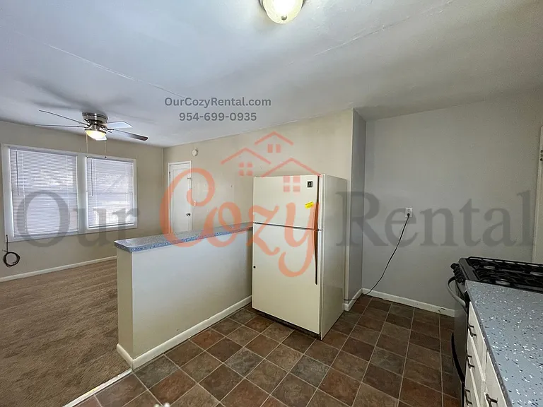 1591 Zener St — Photo 11